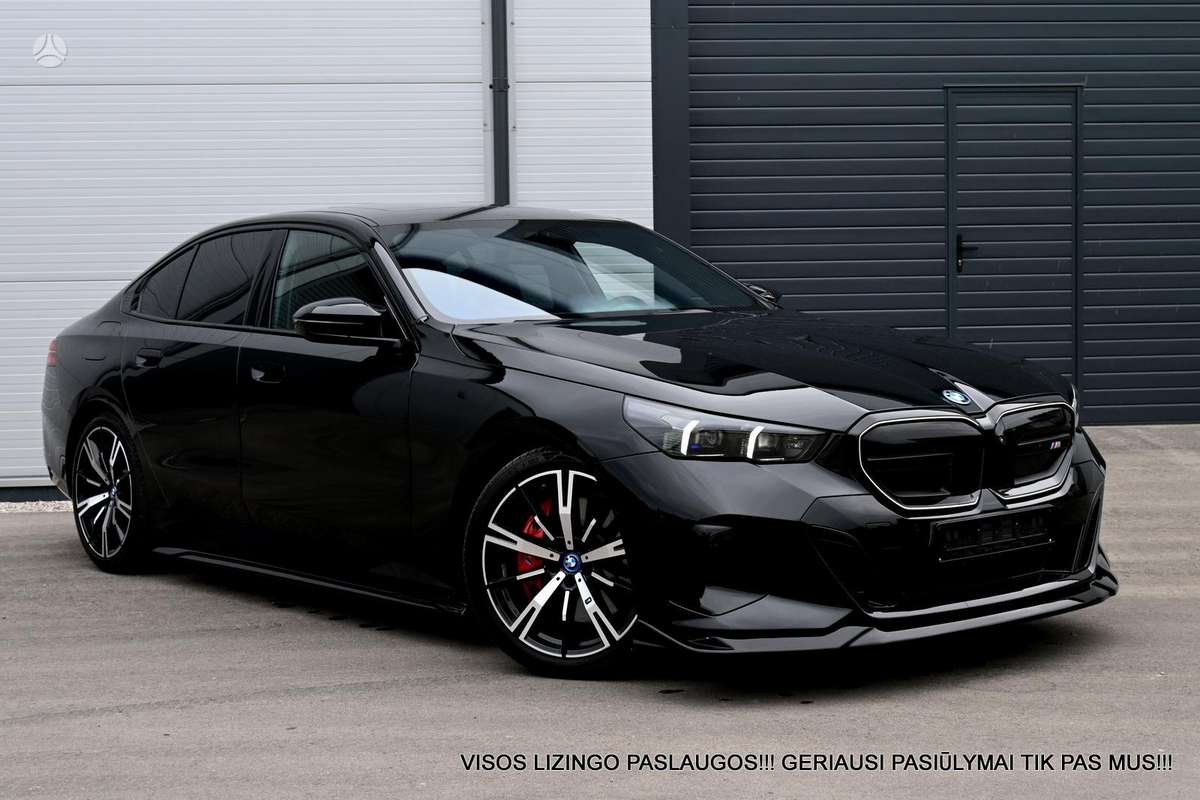 BMW i5, sedanas