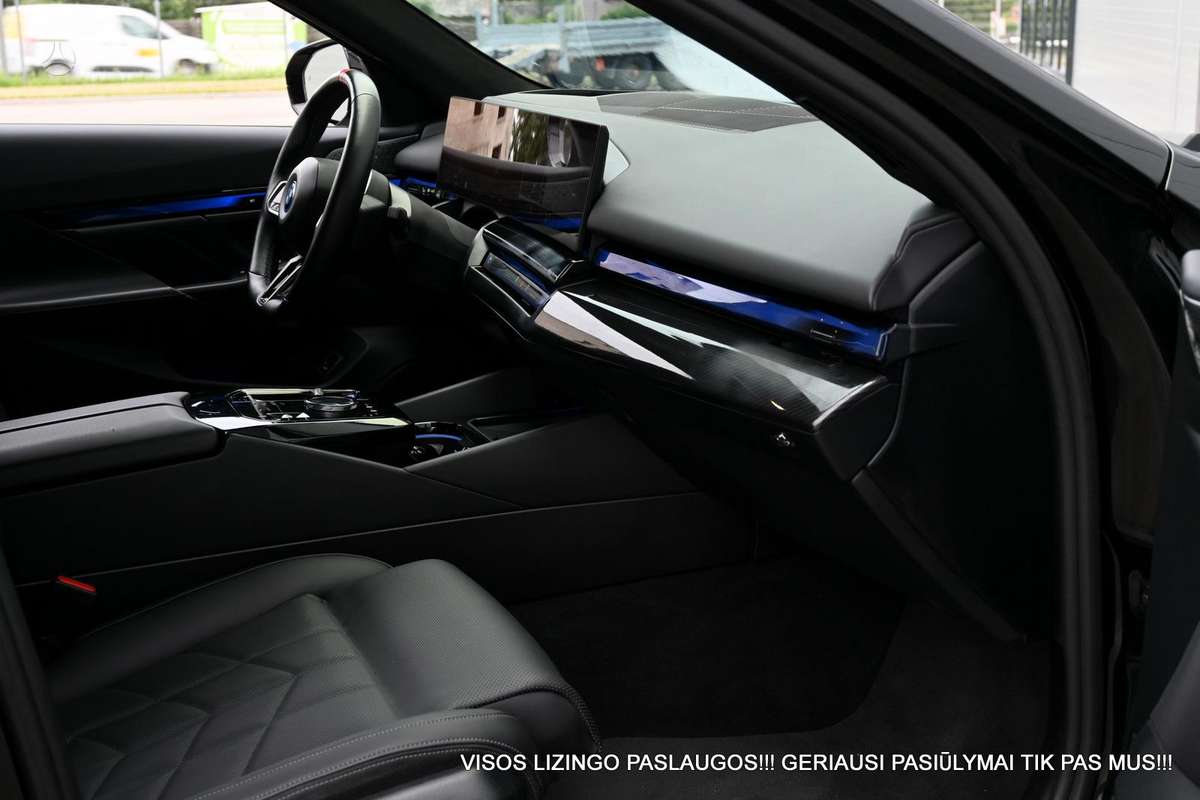 BMW i5, saloon / sedan