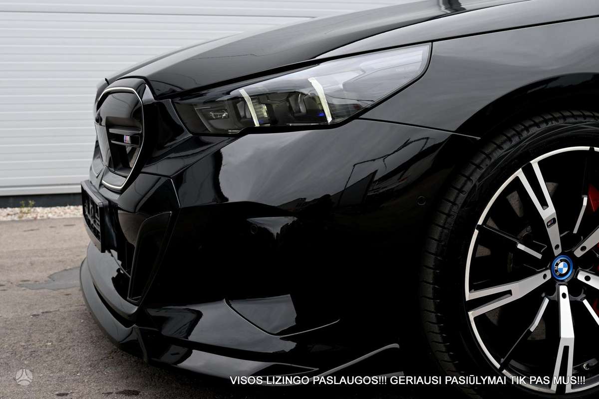 BMW i5, sedanas