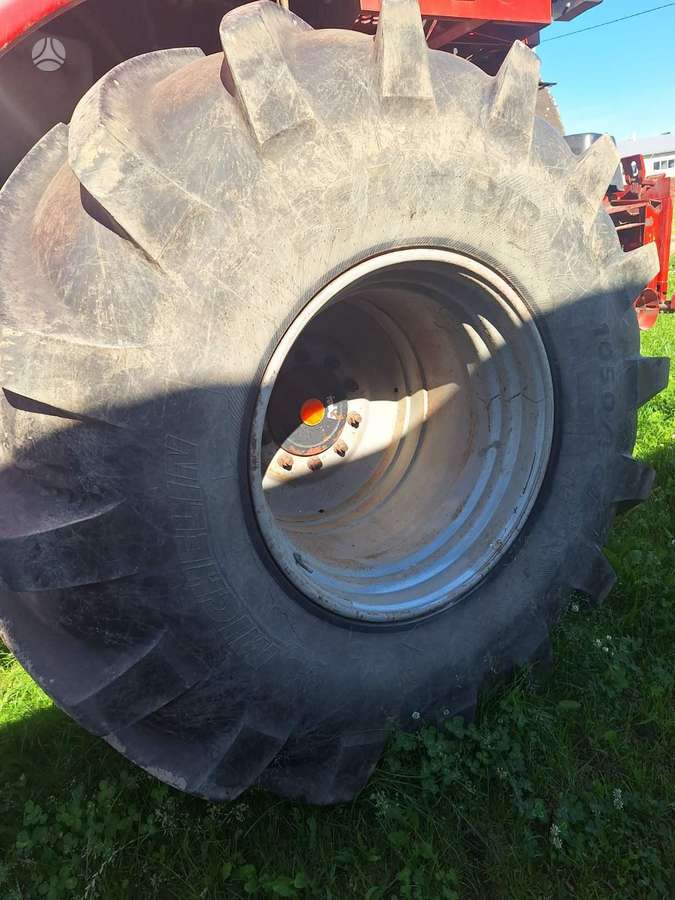 Case-IH 8120, комбайны
