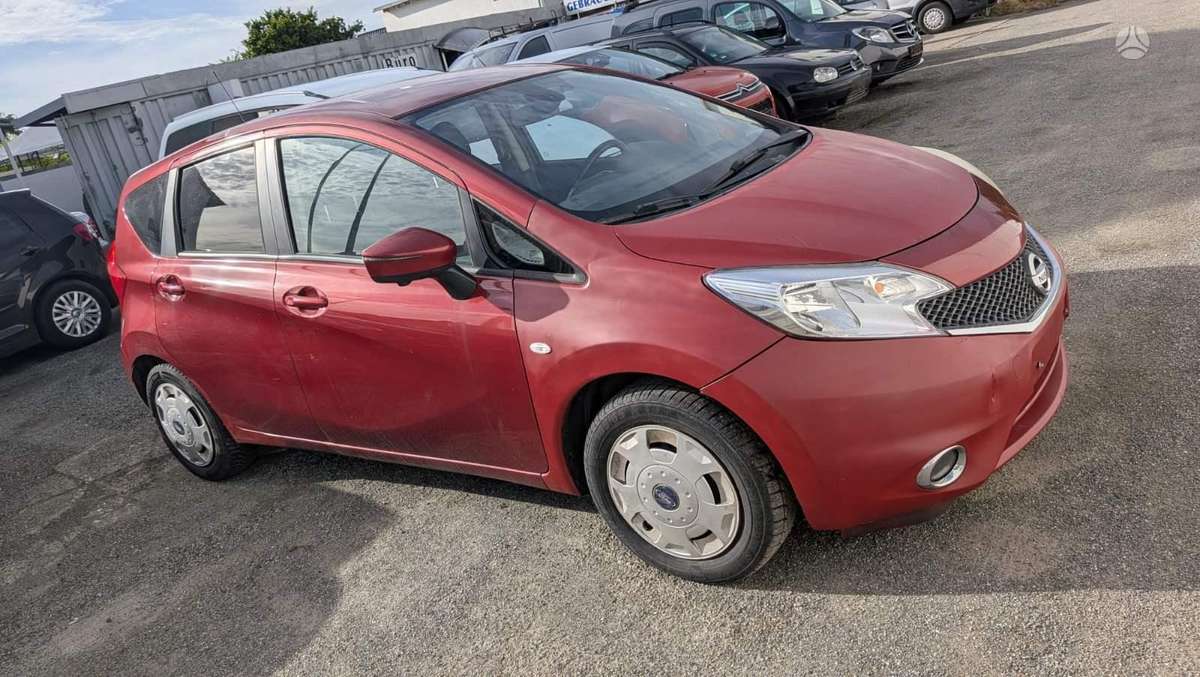 Nissan Note, 1.5 l., Хэтчбек