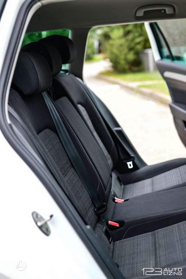 Volkswagen Passat - 8