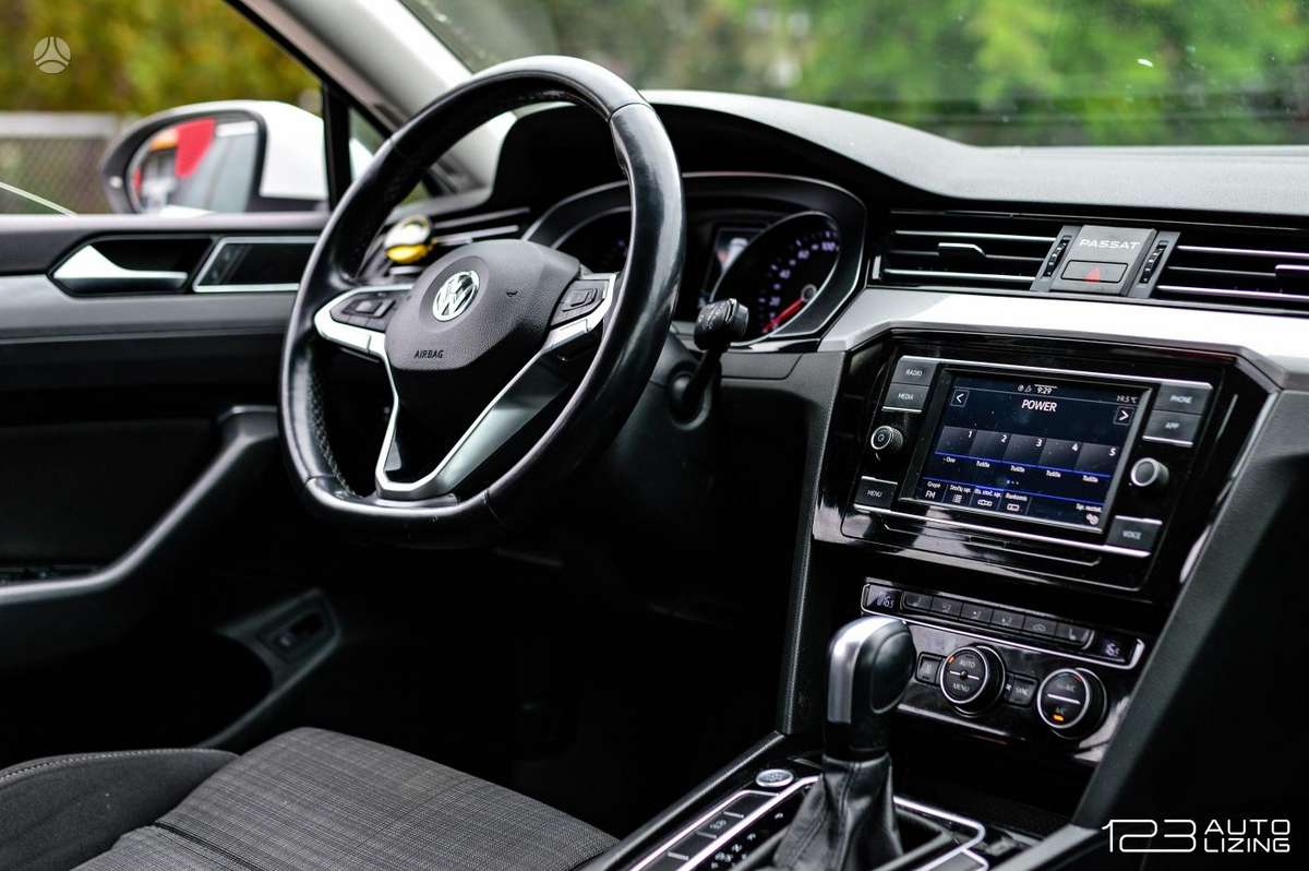 Volkswagen Passat - 9