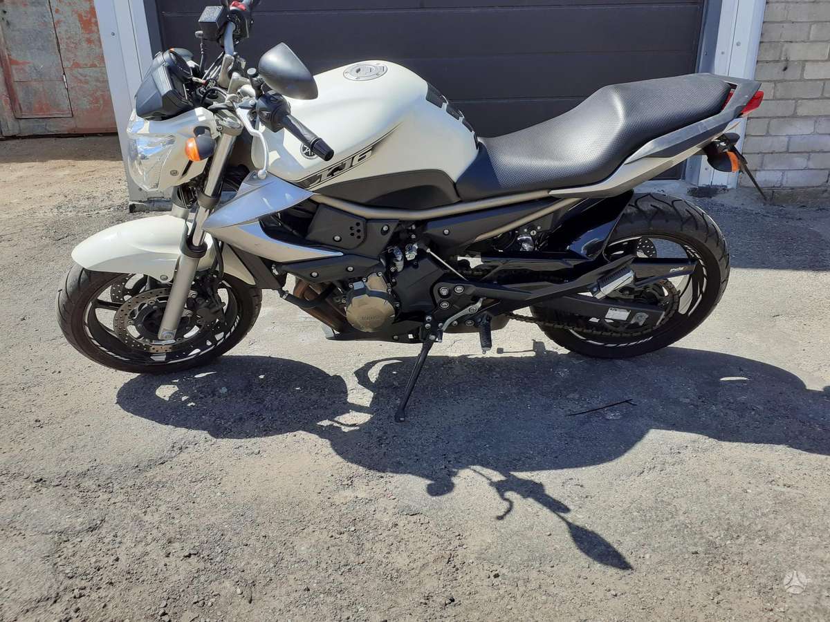 Yamaha XJ6 600cc, street / classic