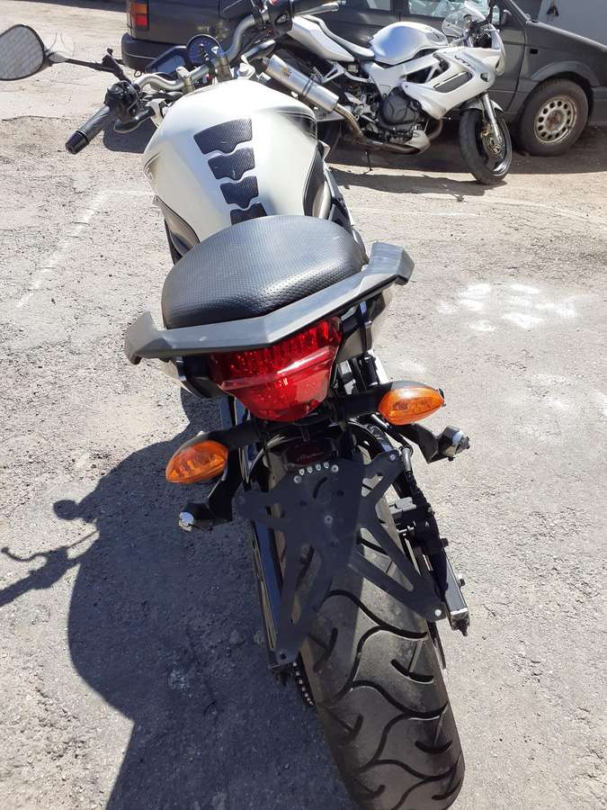 Yamaha XJ6 600cc, street / classic