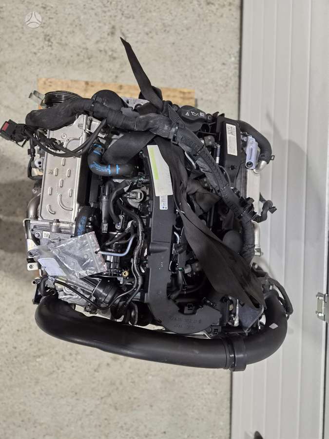 Mercedes-Benz CLA200, 651.930, engine