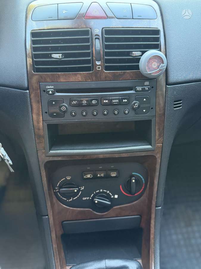 Peugeot 307, 2.0 l., hatchback