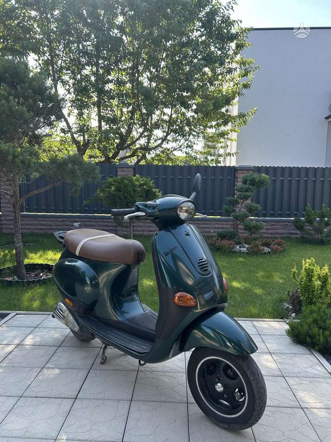 Piaggio Vespa 49cc, мотороллеры / мопеды