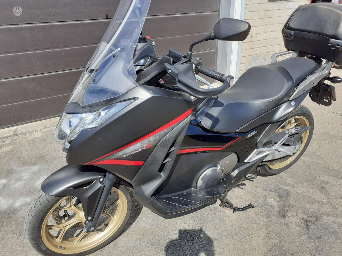 Honda NC 750cc, мотороллеры / мопеды
