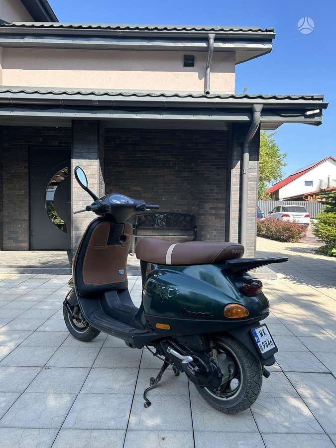 Piaggio Vespa 49cc, scooters / mopeds