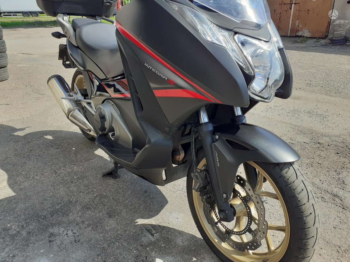 Honda NC 750cc, мотороллеры / мопеды
