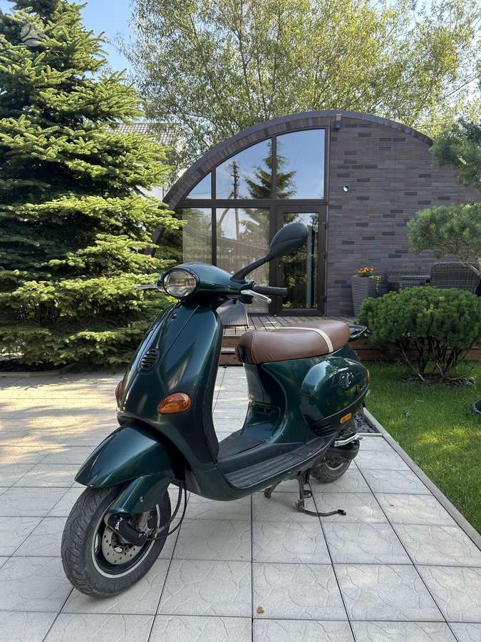 Piaggio Vespa 49cc, мотороллеры / мопеды