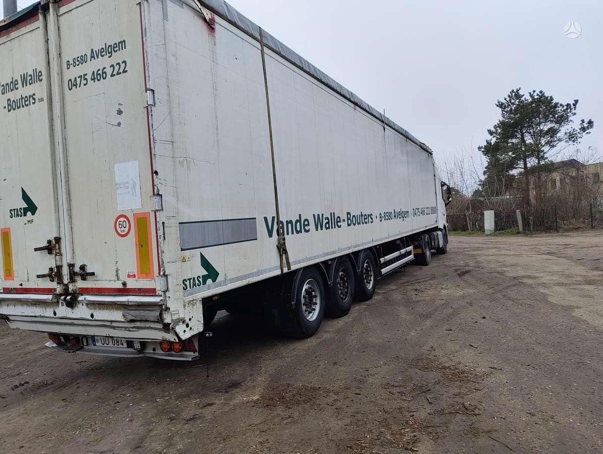 Kraker, with moving floor