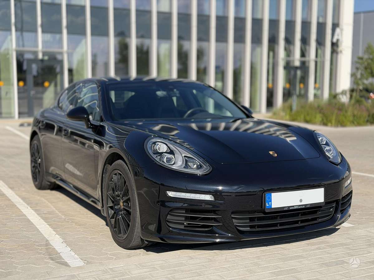 Porsche Panamera - 5
