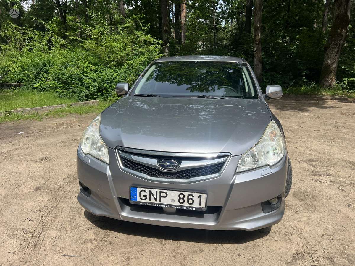 Subaru Legacy - 1