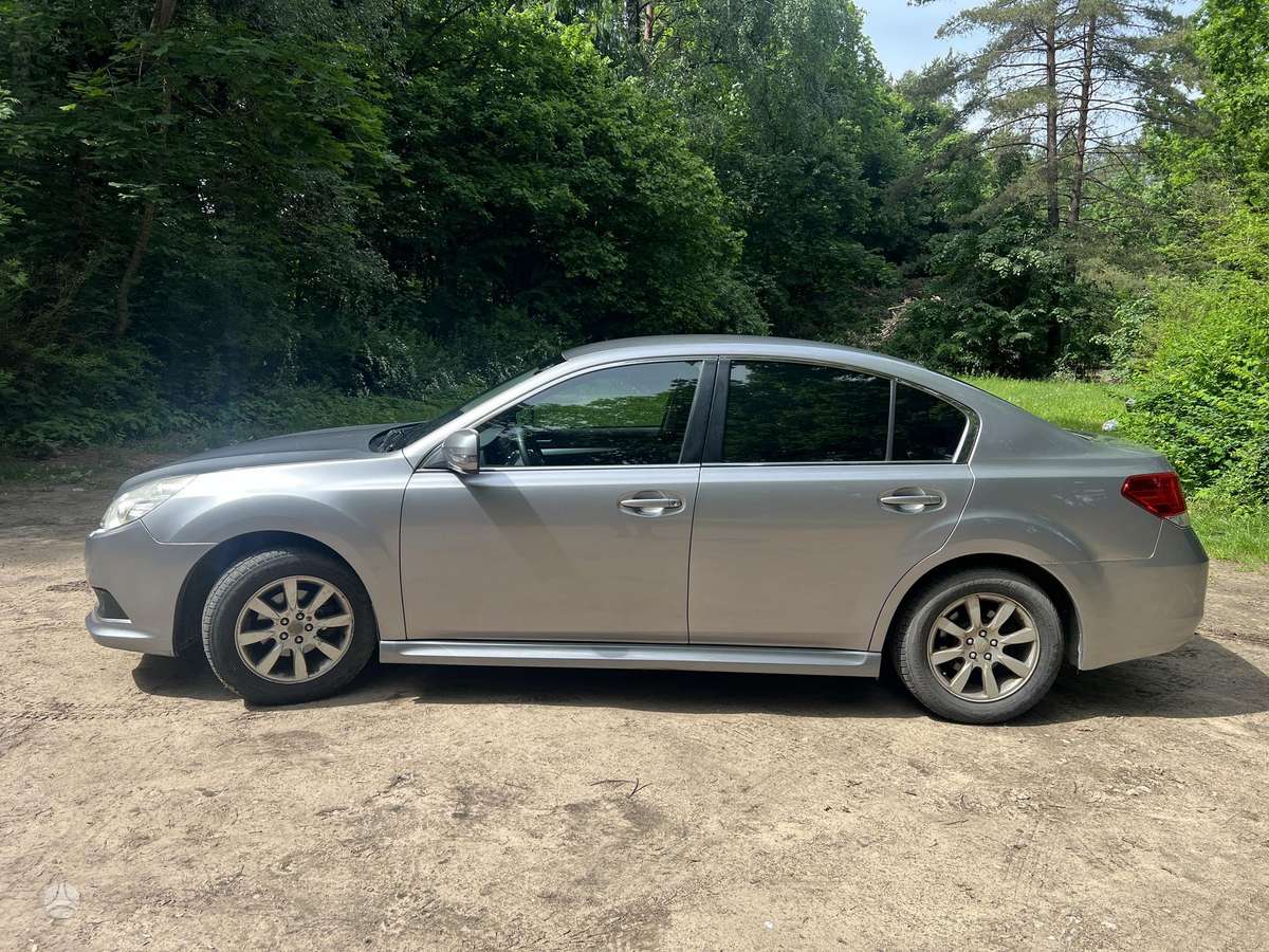 Subaru Legacy - 3