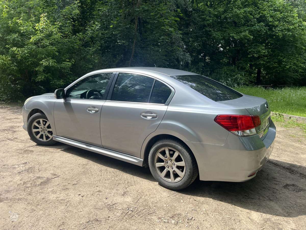 Subaru Legacy - 4