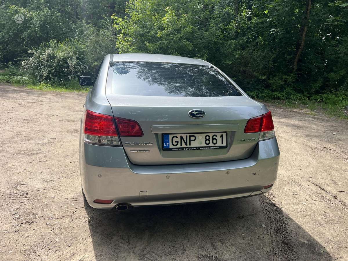 Subaru Legacy - 5