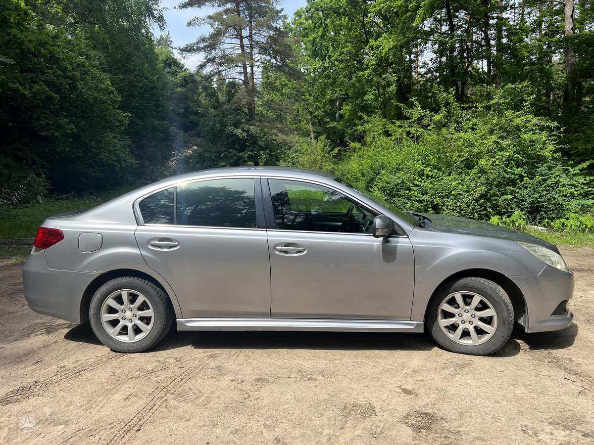 Subaru Legacy - 7