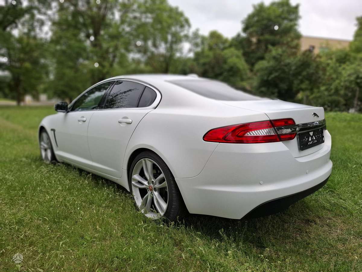 Jaguar XF, 2.2 l., Седан
