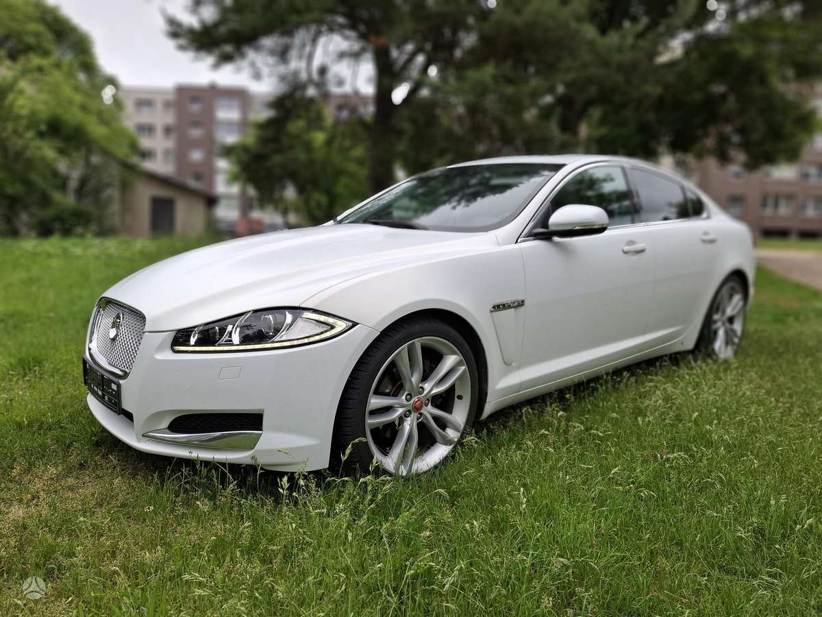 Jaguar XF, 2.2 l., Седан