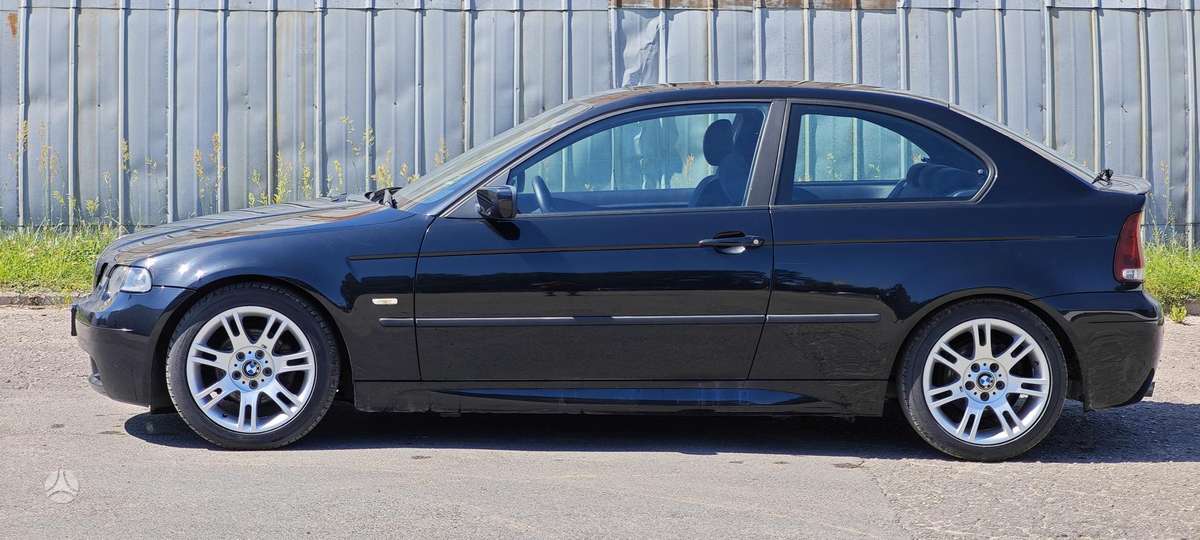 BMW 318, 1.8 l., coupe