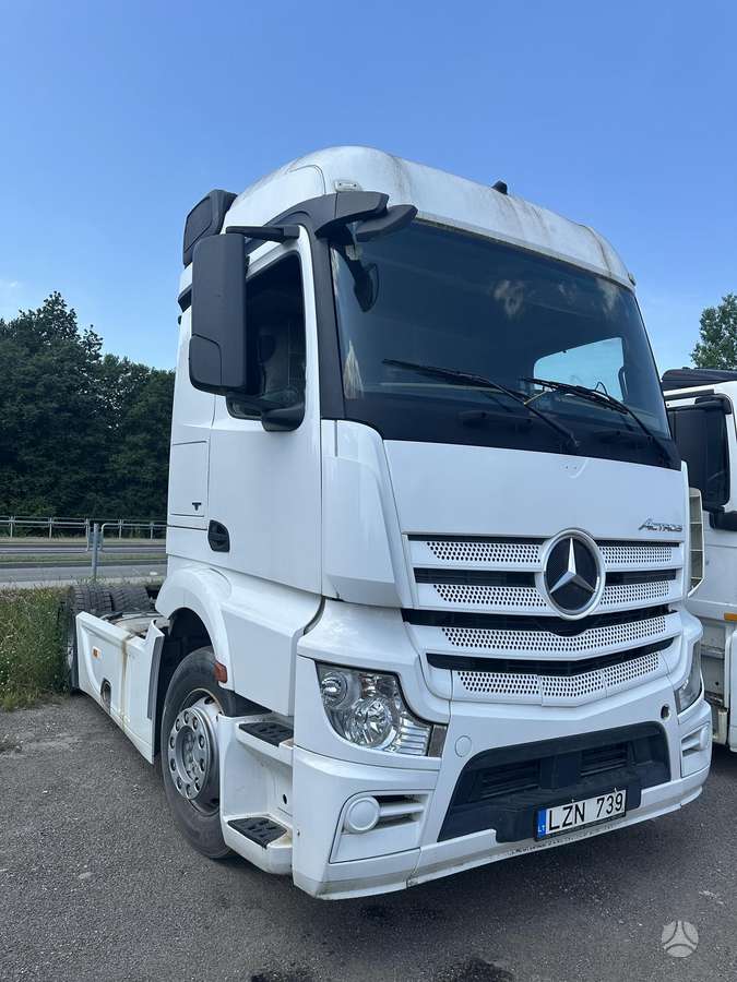 Mercedes-Benz Actros 2543, double sleeper