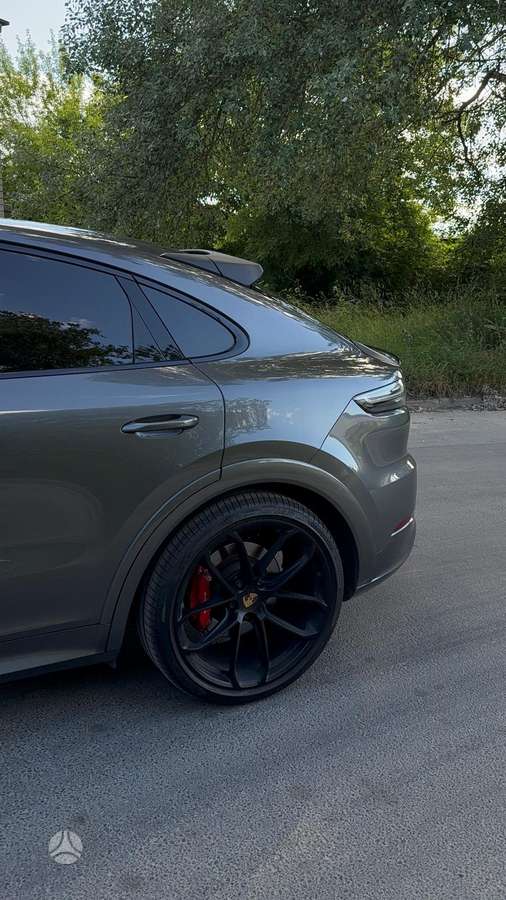 Porsche Cayenne Coupe - 3