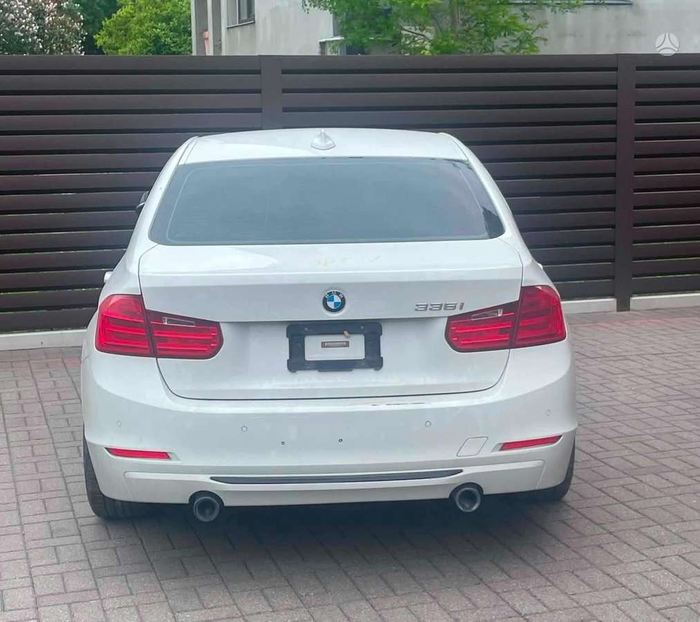 BMW 335, 3.0 l., Седан