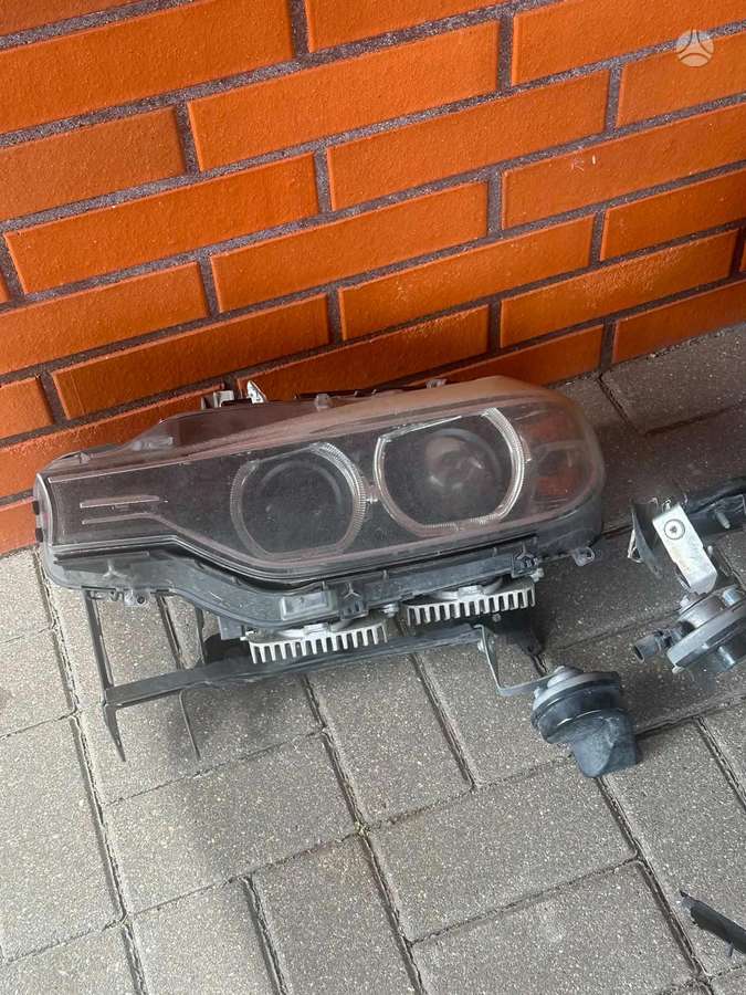 BMW 335, 3.0 l., Седан