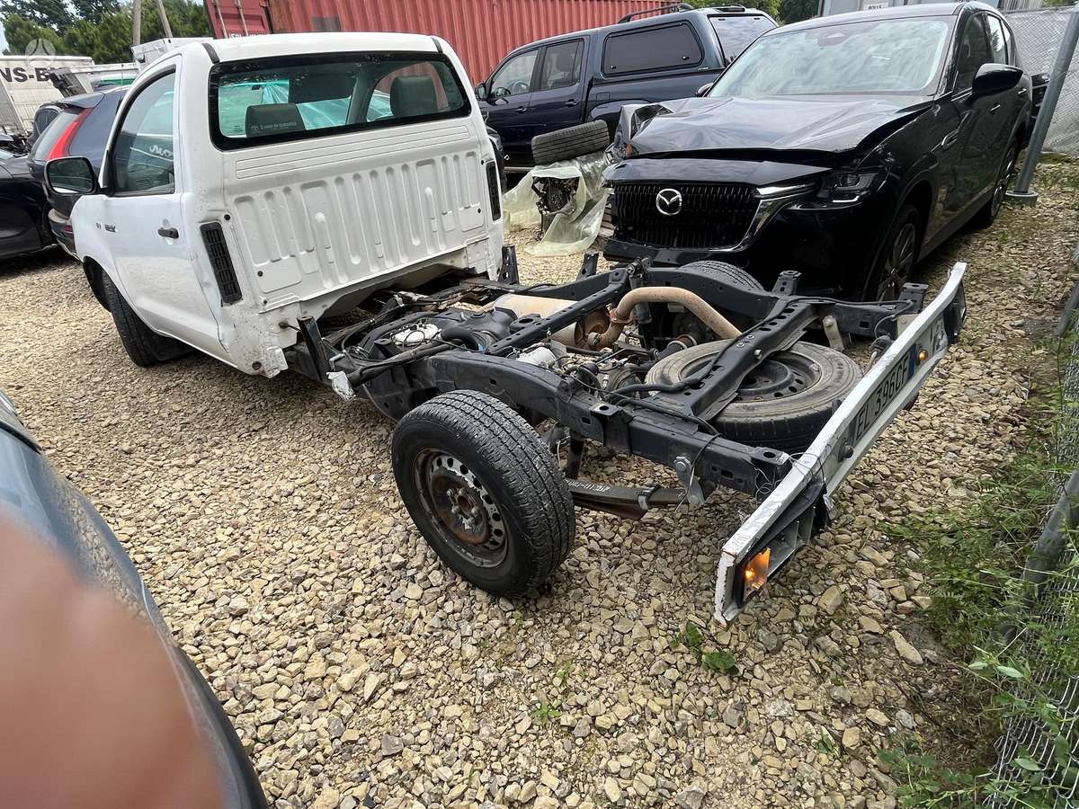 Toyota Hilux - 3