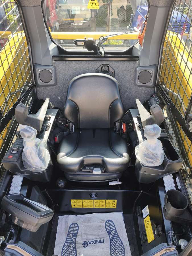 GEHL V275, mini loaders