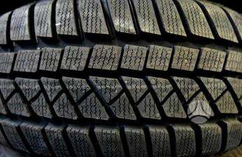 Pirelli SUPER KAINA, winter 215/55 R17