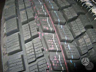 Pirelli SUPER KAINA, winter 215/55 R17