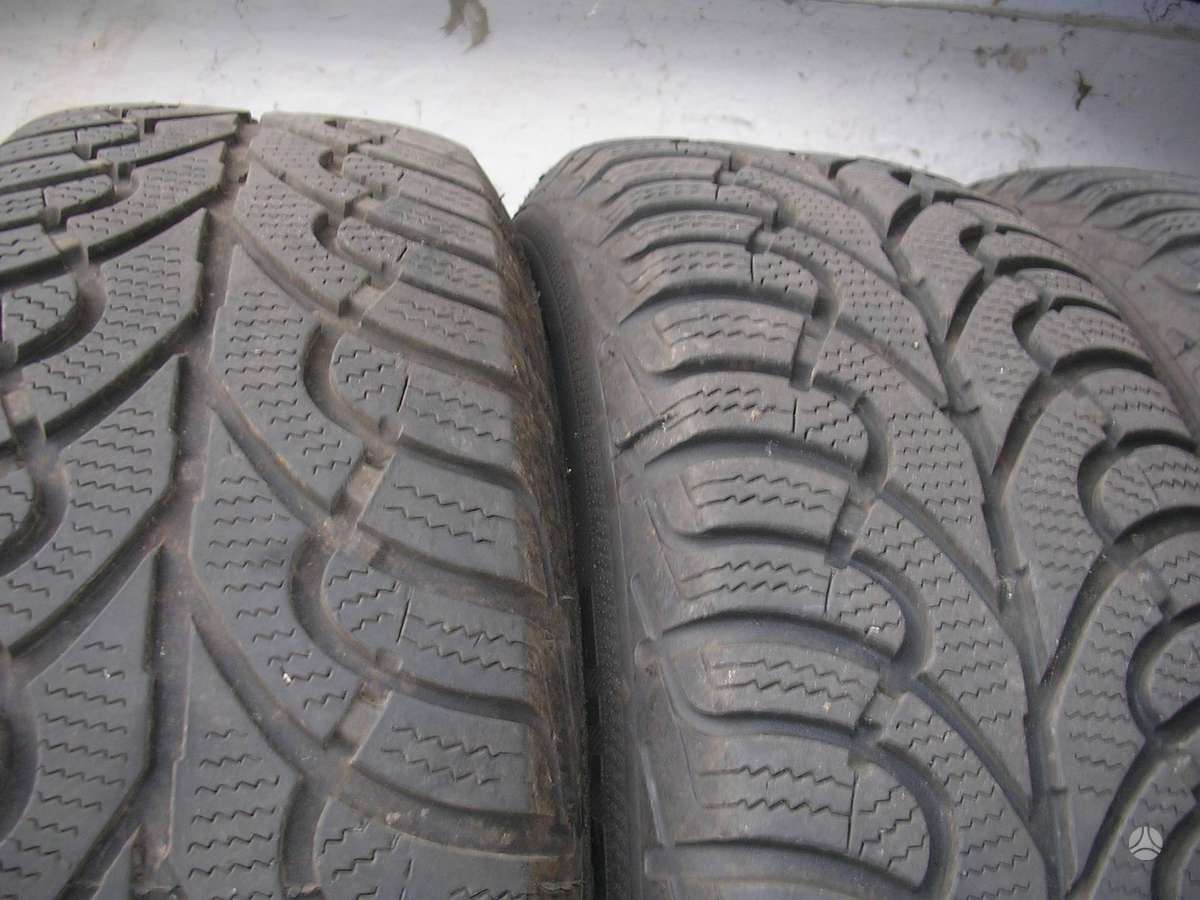 Pirelli SUPER KAINA, žieminės 215/55 R17