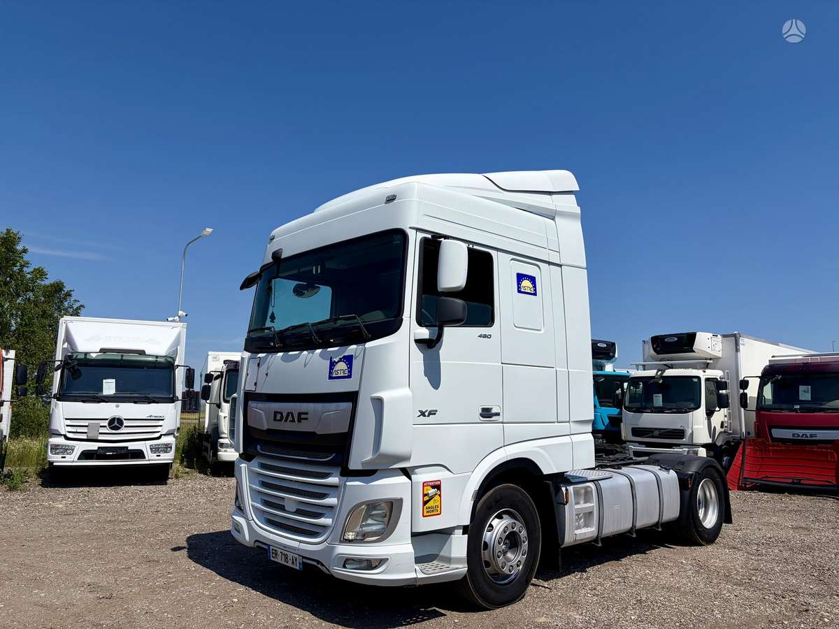 DAF XF 106.480 Space Cab, double sleeper