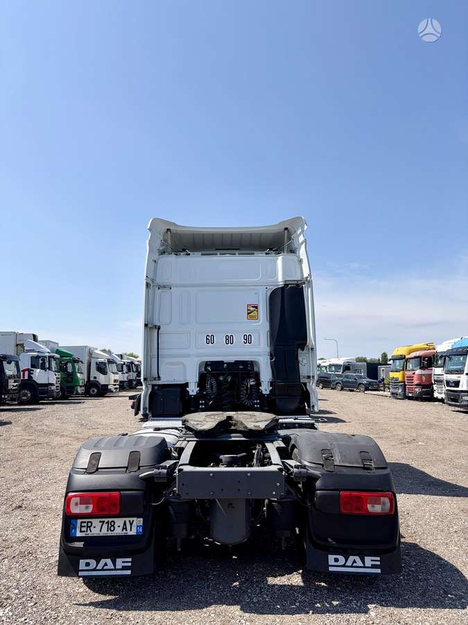 DAF XF 106.480 Space Cab, double sleeper