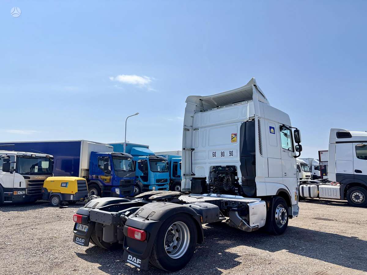 DAF XF 106.480 Space Cab, double sleeper