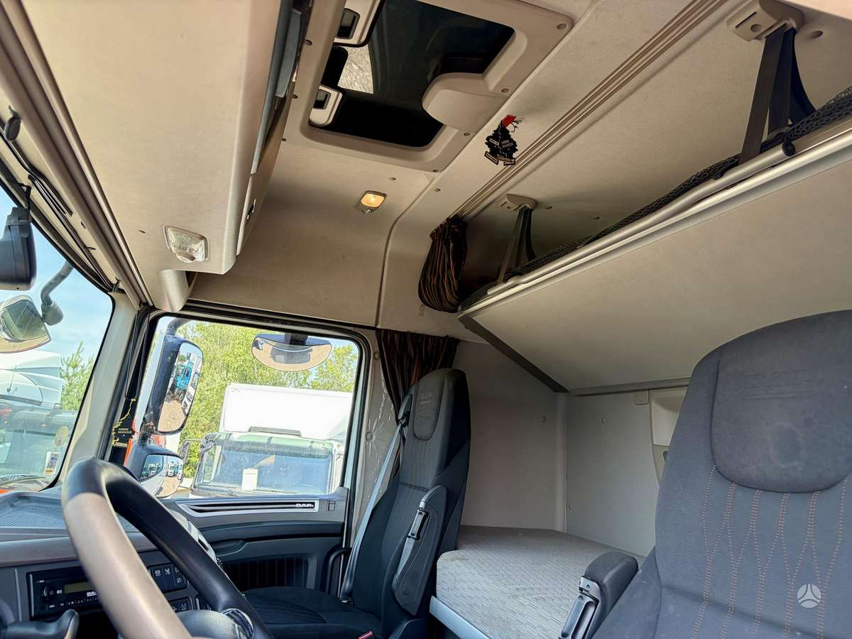 DAF XF 106.480 Space Cab, double sleeper