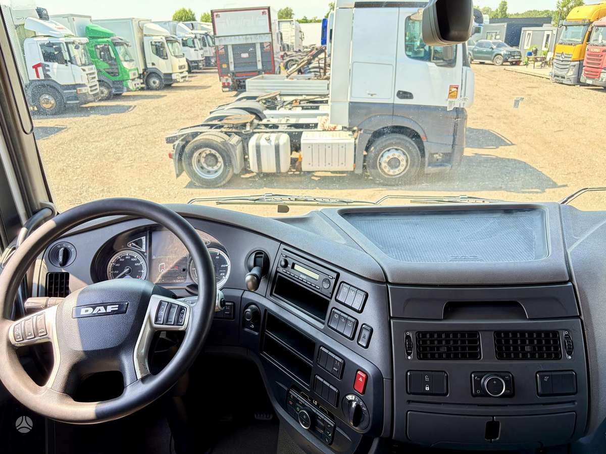 DAF XF 106.480 Space Cab, double sleeper