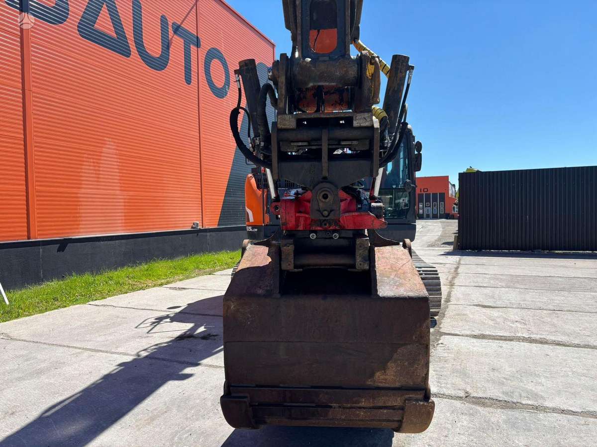 Doosan DX 235 LCR-5, excavator