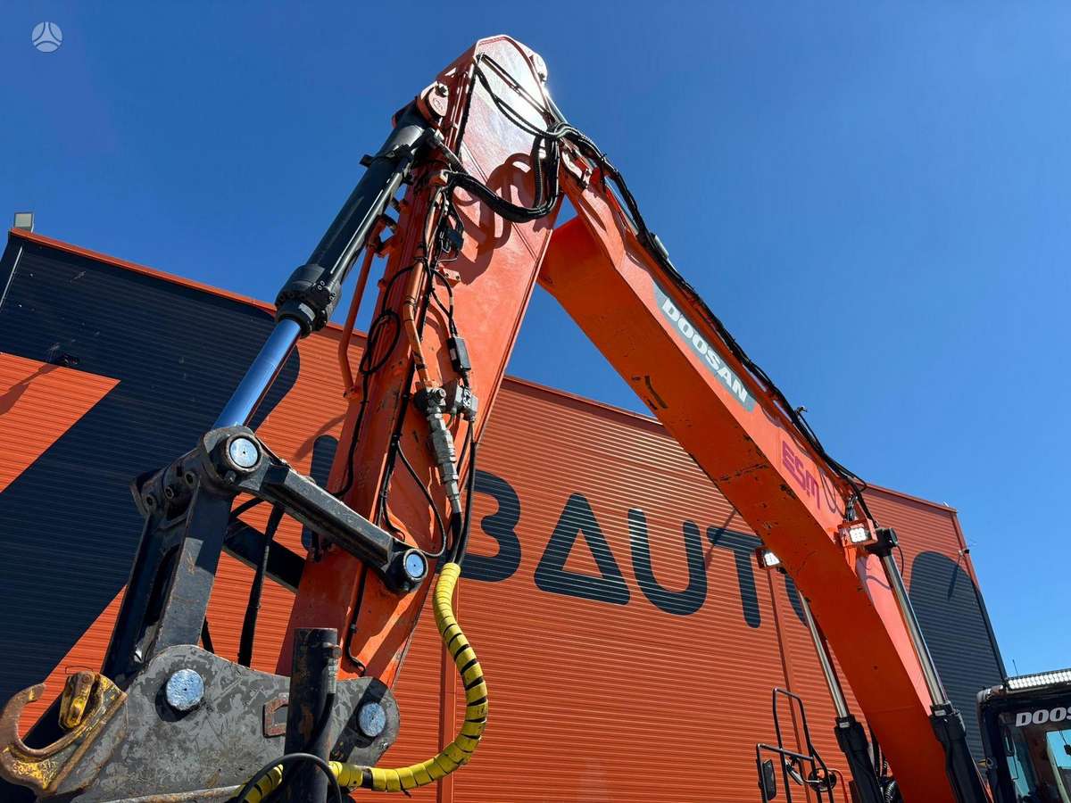 Doosan DX 235 LCR-5, excavator