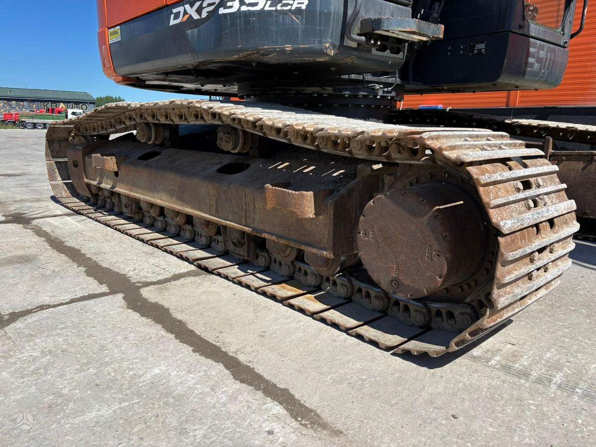 Doosan DX 235 LCR-5, excavator