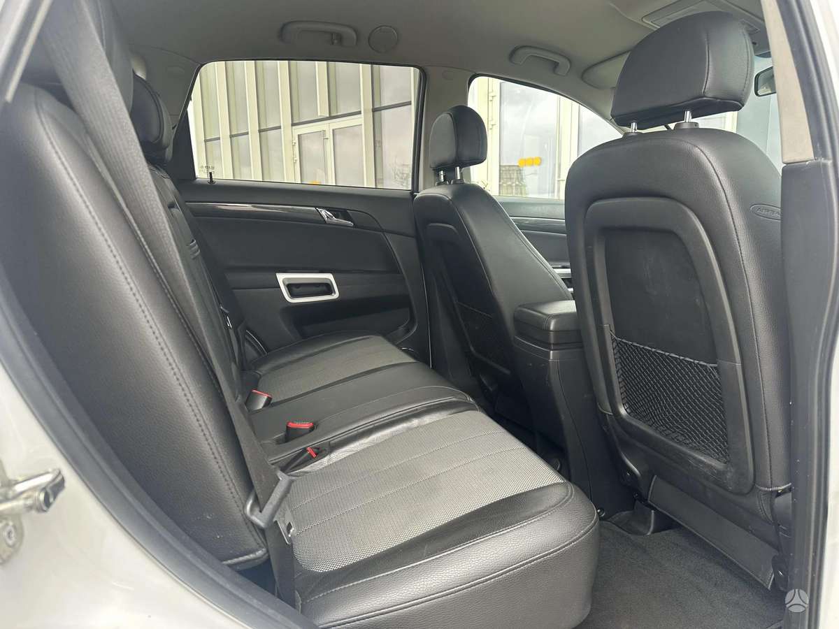 Opel Antara, 2.2 l., Внедорожник / Кроссовер