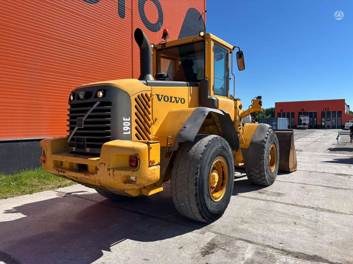 Volvo L 90 E 4x4, frontaliniai krautuvai