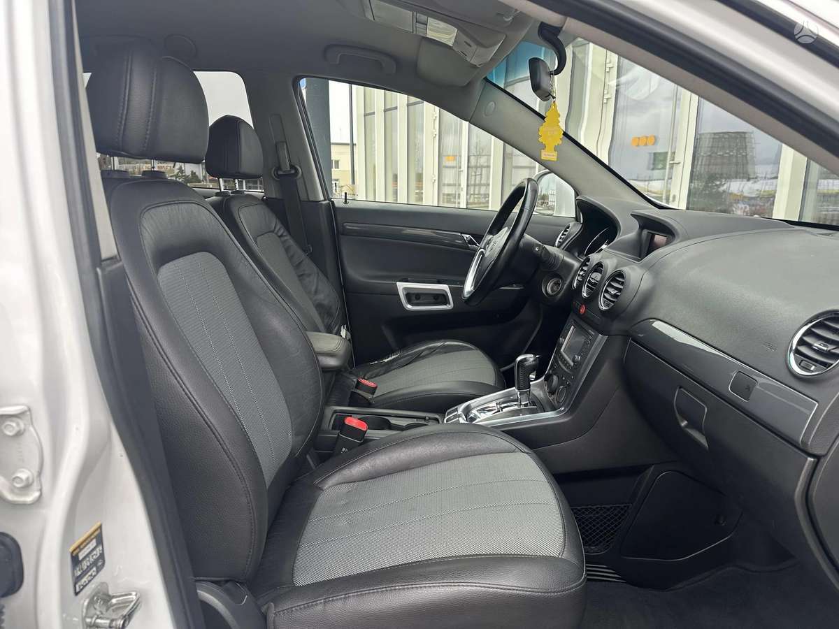Opel Antara, 2.2 l., Внедорожник / Кроссовер