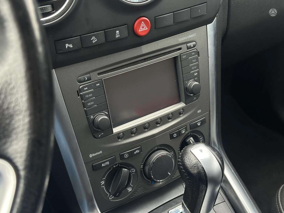 Opel Antara, 2.2 l., Внедорожник / Кроссовер