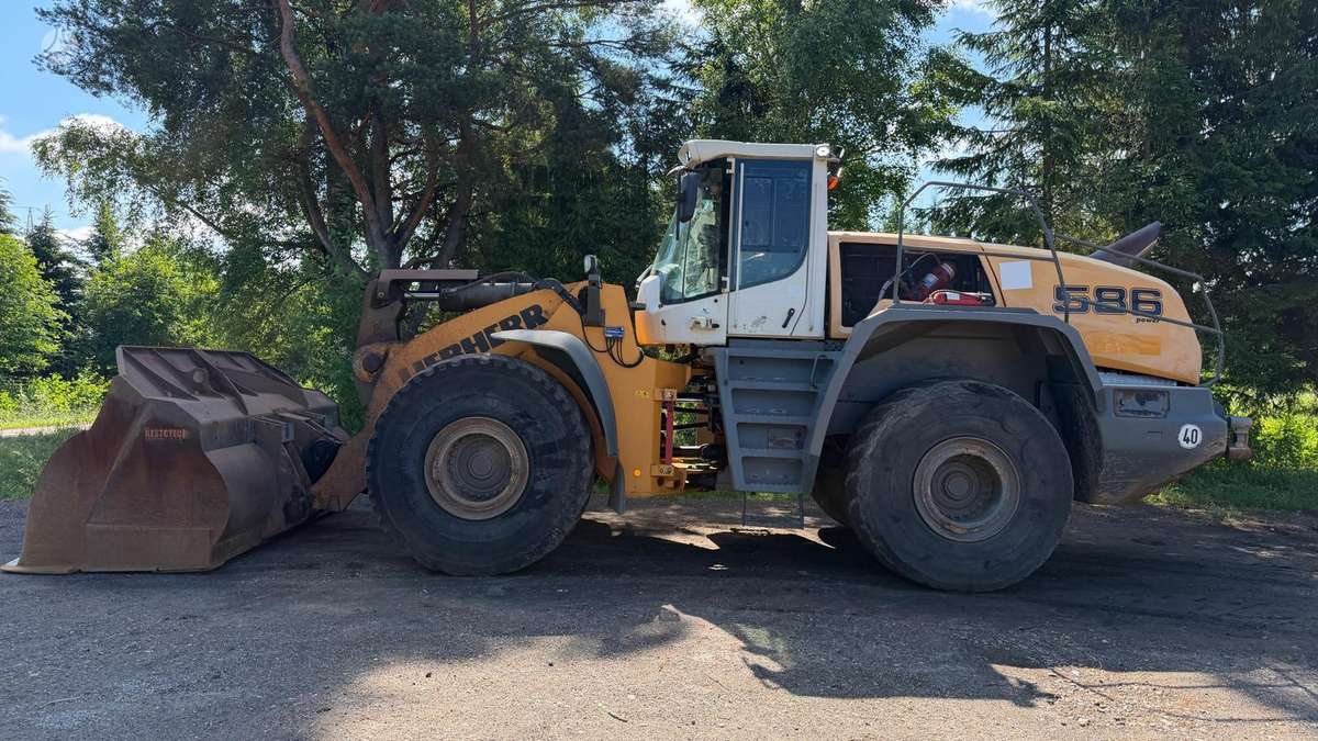 Liebherr L586 XPOWER, frontal loader
