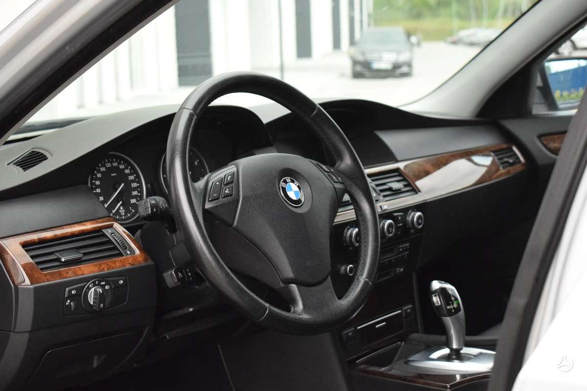 BMW 525, 3.0 l., Универсал
