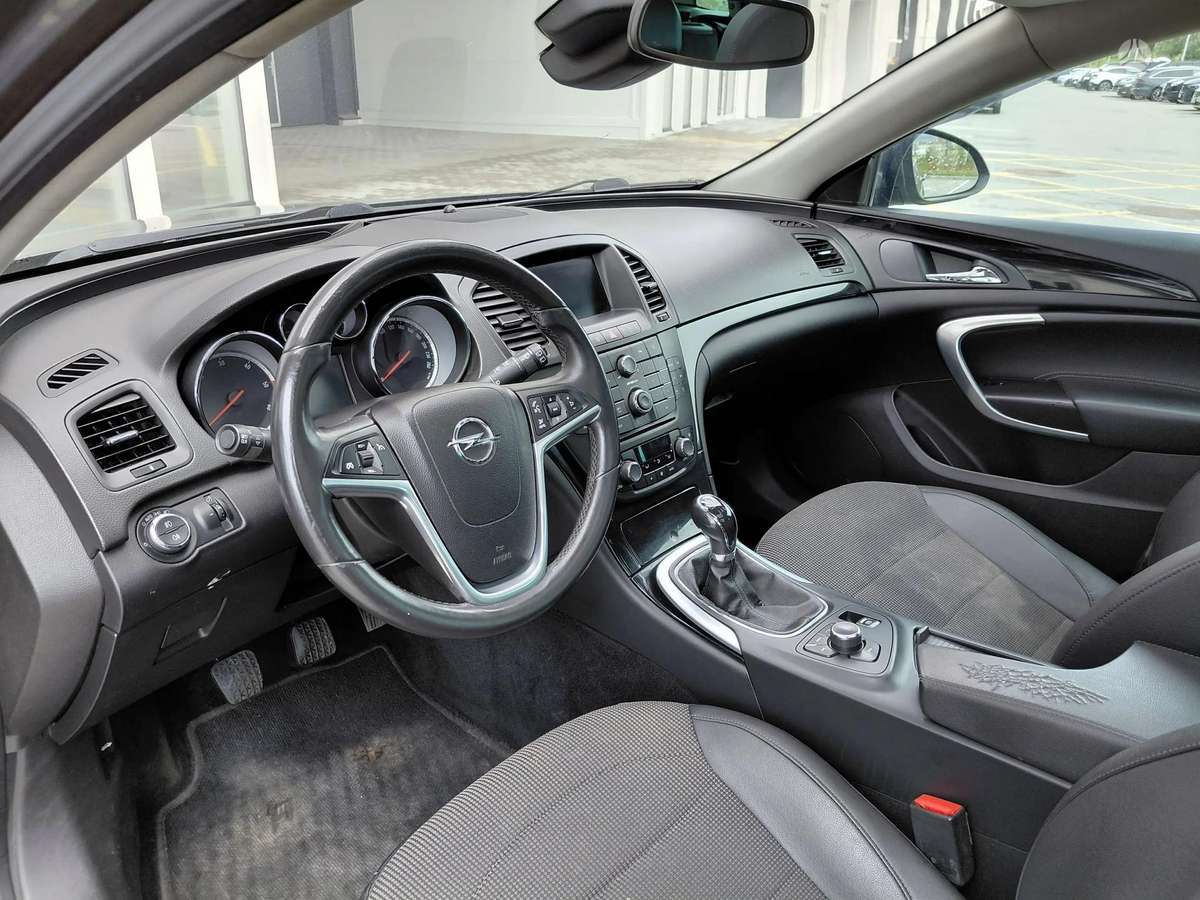 Opel Insignia, 2.0 l., Универсал
